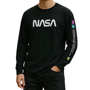 West 49 NASA Graphic Tee MEDIUM